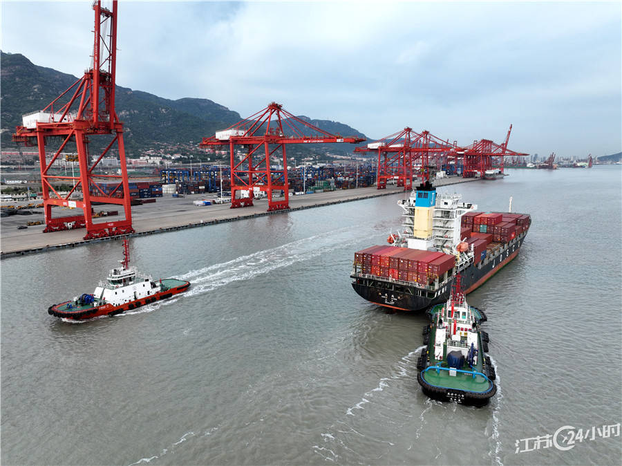 qq抢车位苹果版:江苏24小时·滚动推送|连云港市：港口前4个月货物吞吐量超亿吨-第3张图片-平心在线